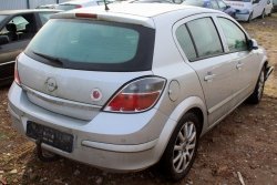 Zderzak tył Opel Astra H 2008 Hatchback 5-drzwi (kod lakieru: 2AU)