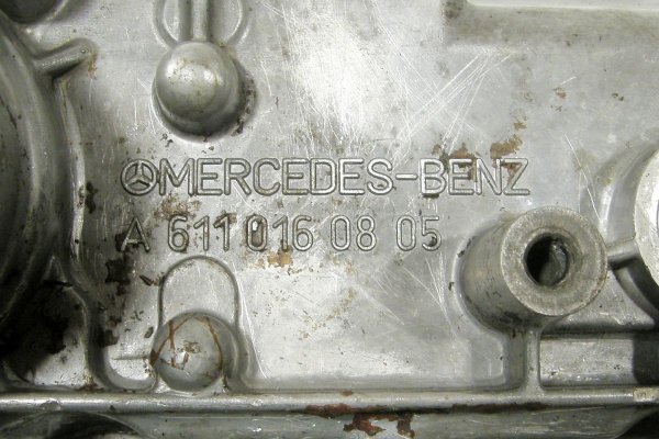 Pokrywa zaworów Mercedes E-Klasa W210 1995-2002 2.2CDI 611.961