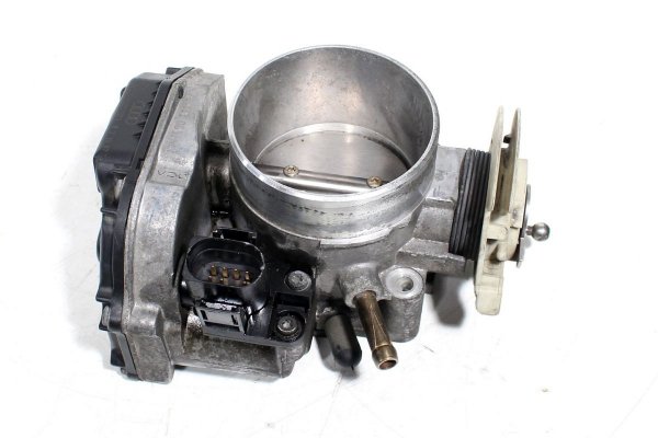 Przepustnica VW Passat B5 1996-2000 2.8 V6 ACK 078133063AC
