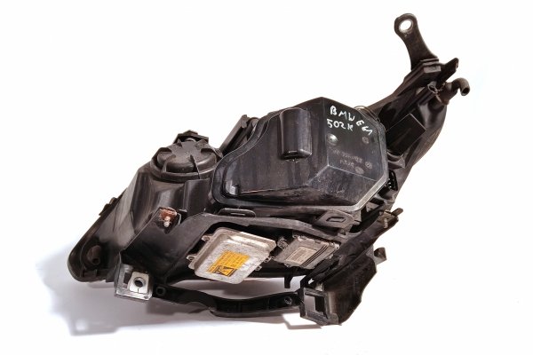Reflektor prawy BMW 5 E60 E61 2003-2007 (xenon, skrętny)