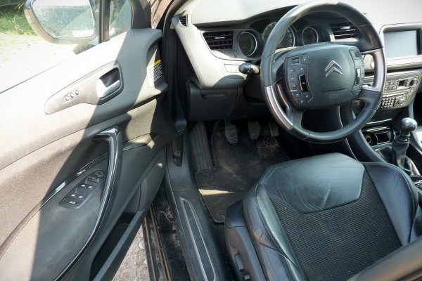 Podłokietnik Citroen C5 II 2009 Kombi 