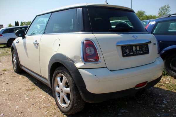 Wahacz tył prawy Mini One R56 2008 1.4i N12B14 Hatchback 3-drzwi 