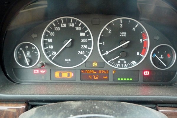 _Lusterko prawe BMW 5 E39 2002 Kombi (Kod lakieru: TOPASBLAU METALLIC (364))