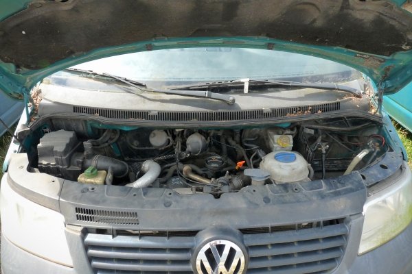 Zamek drzwi tył prawy VW Transporter T5 2005 Bus 