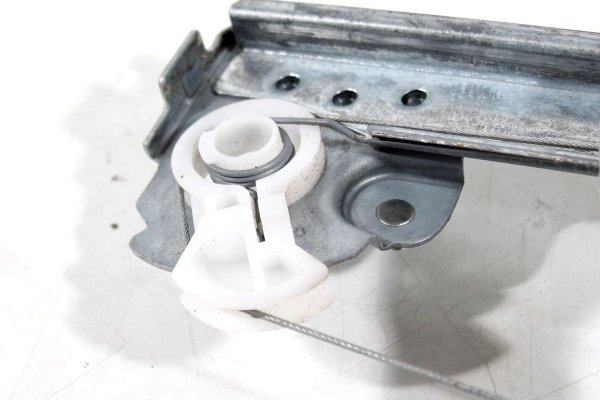 _Podnośnik szyby przód prawy Toyota Aygo 2005-2014
