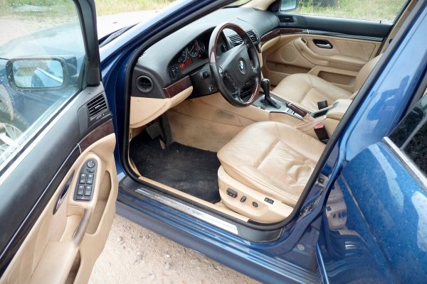 Drzwi tył prawe BMW 5 E39 2002 Kombi (Kod lakieru: TOPASBLAU METALLIC (364))