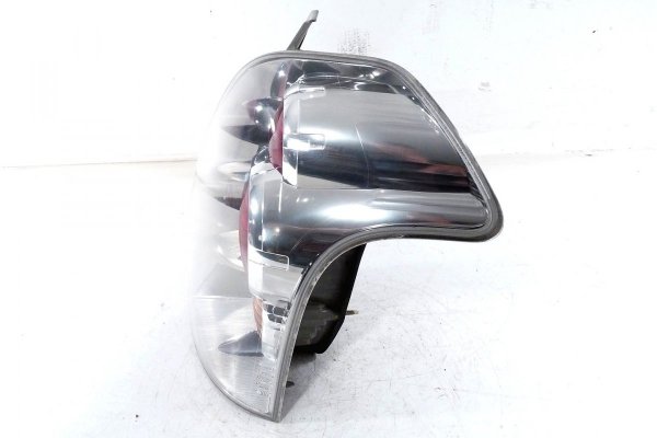 _Lampa tył prawa Toyota Corolla Verso 2004 -2007