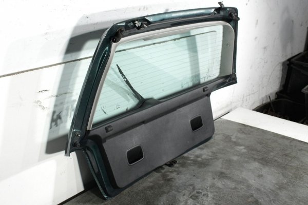 Klapa bagażnika tył VW Golf IV 1J 2000 (kod lakieru: LC6M)