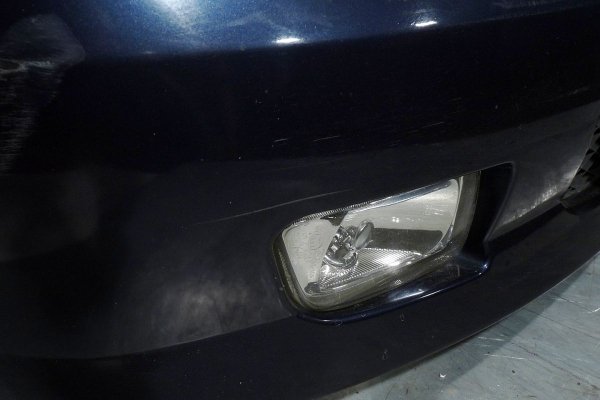Zderzak przód - Mazda - 323F - zdjęcie 10