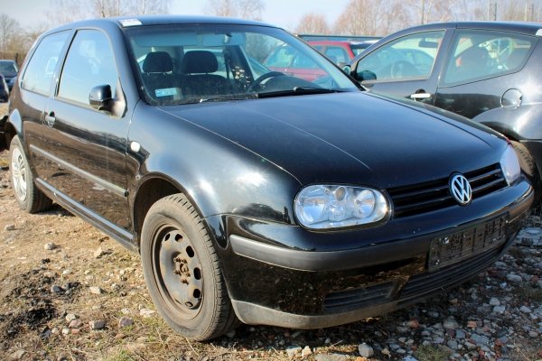 _Błotnik przód prawy VW Golf IV 1J 2002 Hatchback 3-drzwi (kod lakieru: L041)