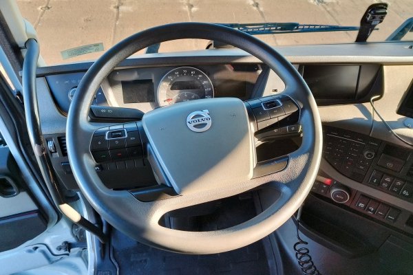 Hakowiec Volvo FH 2018 12.8D