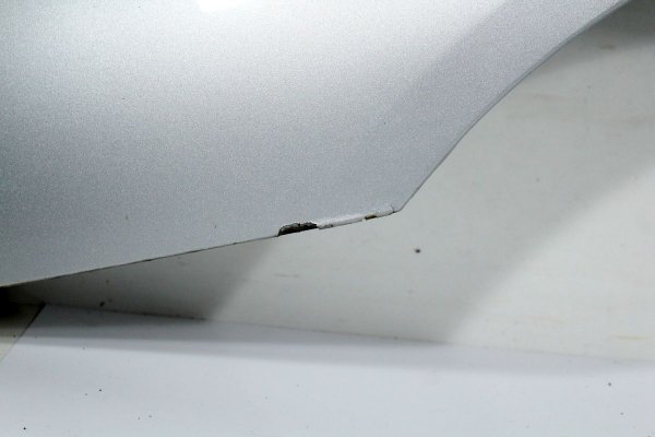 _Błotnik przód lewy Peugeot 407 2005 (Kod lakieru: EZR)