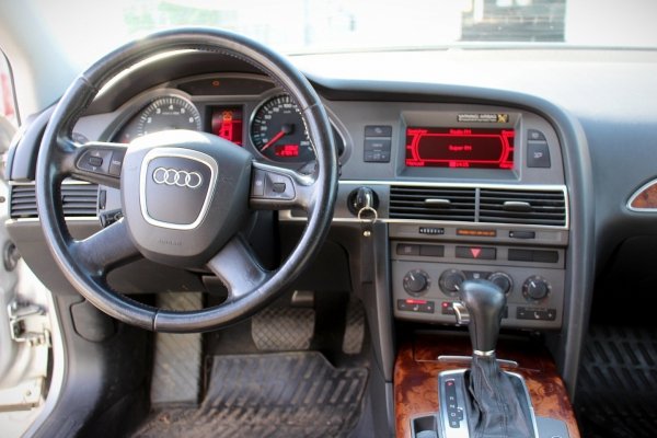 Podsufitka Audi A6 C6 2005 Kombi  (szyberdach)