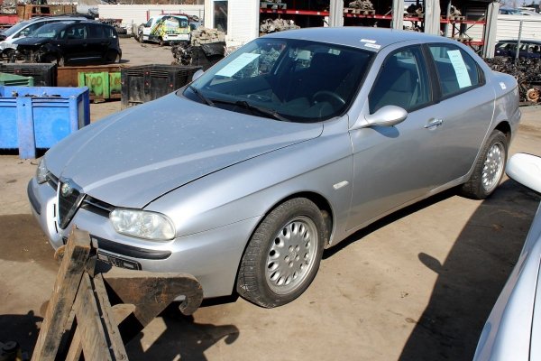 Alfa Romeo 156 1999 1.6i Sedan