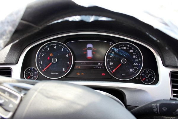 VW Touareg 7P 2012 3.0TSI V6 HYBRID CGEA