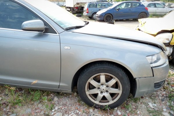 _Drzwi tył prawe Audi A6 C6 2008 Kombi (LY7G)