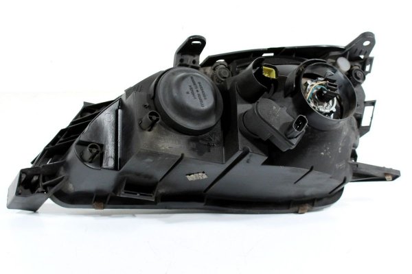 _Reflektor prawy Toyota Avensis T22 2000-2003