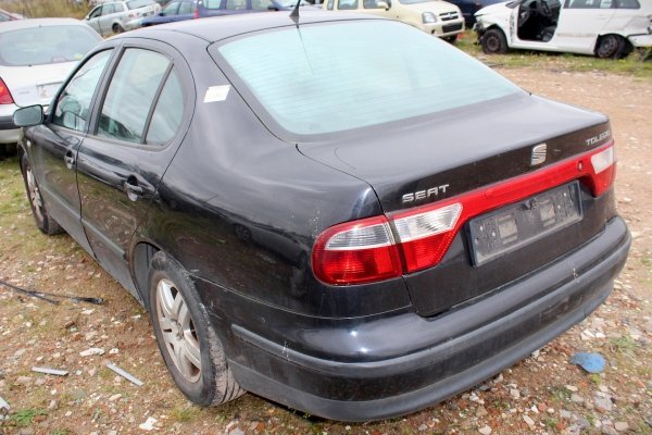 Maska Seat Toledo II 2003 Sedan (LC9Z)