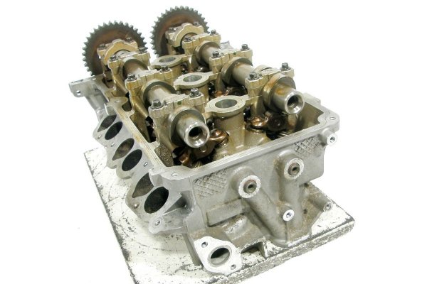 Głowica prawa Ford Mondeo MK2 1996-2000 2.5 V6