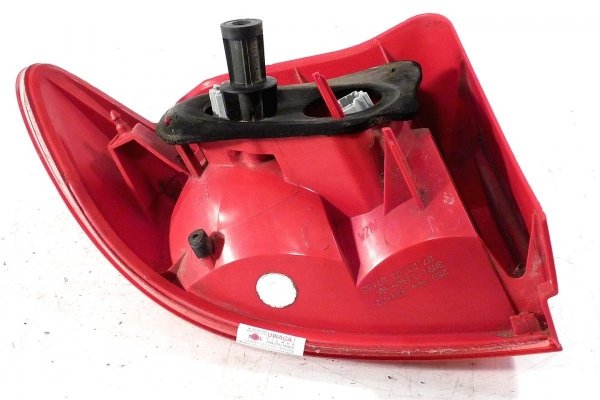 _Lampa tył prawa Mazda 2 DY 2002-2005