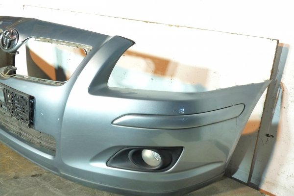 _Zderzak przód Toyota Avensis T25 2007 Kombi (Kod lakieru: 1F8)