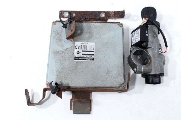 Komputer silnika Nissan Primera P11 1996-2002 2.0i