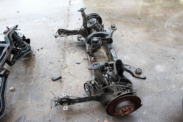 _Belka sanki ława tył Ford Mondeo MK4 2008 Kombi