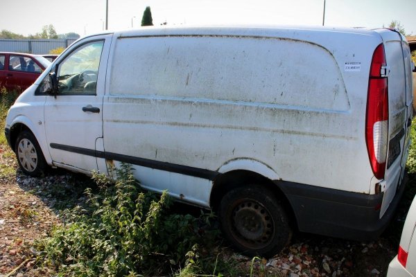 Zderzak tył Mercedes Vito W639 2004 