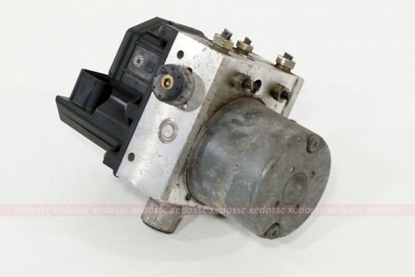 POMPA ABS FORD MONDEO MK3 02 1S712M110AE