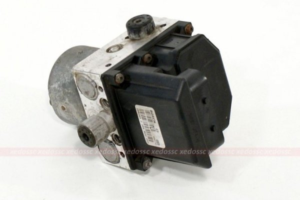 POMPA ABS FORD MONDEO MK3 02 1S712M110AE
