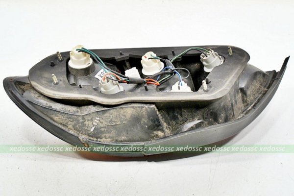 LAMPA TYLNA LEWA HYUNDAI LANTRA 1996 SAMDO