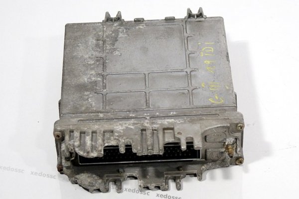 KOMPUTER  SILNIKA VW GOLF III 1.9 TDI  028906027GH