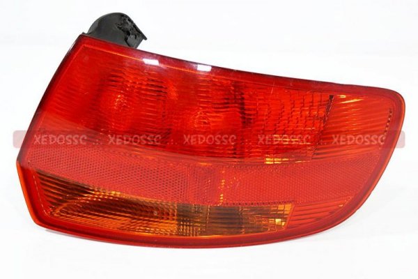 Lampa tył prawa Audi A3 8P 2003-2008 Sportback Hatchback 5-drzwi