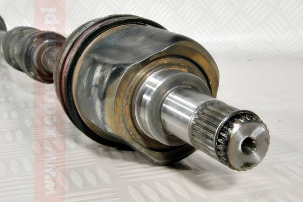 PÓŁOŚ PRAWA DŁUGA MITSUBISHI LANCER 97 1.3 12V FV