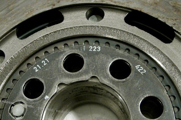 KOŁO DWUMASOWE BMW 3 E36 95 1.8 TDS M41D18 FV