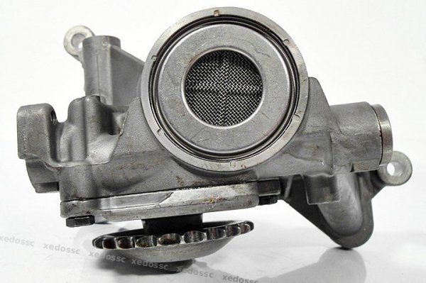 POMPA OLEJU AUDI A6 C5 99 2.5 TDI V6 059115105G FV