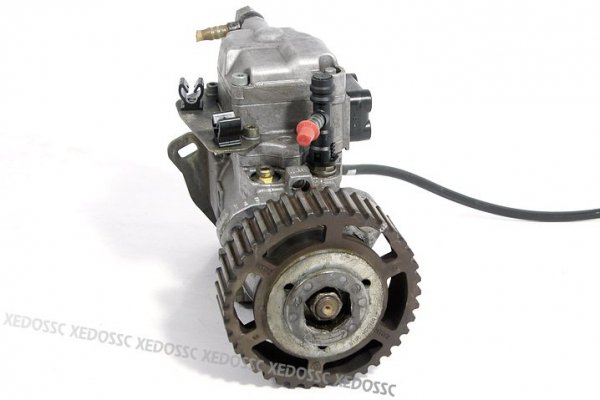 POMPA WTRYSKOWA VOLVO V40 VW 99 1.9Di  0460414984
