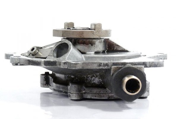 POMPA VACUM WAKUM MERCEDES W202 95 2.2 D