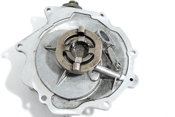 POMPA VACUM WAKUM MERCEDES W202 95 2.2 D