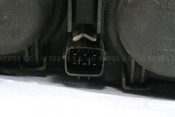 REFLEKTOR PRAWY MAZDA 626 GF 97-00 BOSCH