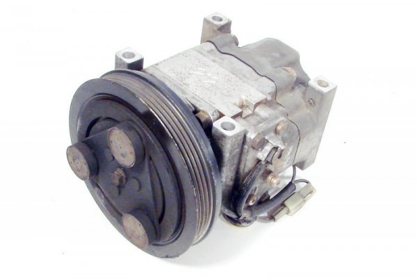 SPRĘŻARKA POMPA KLIMATYZACJI MAZDA 323 99 1.5 16V