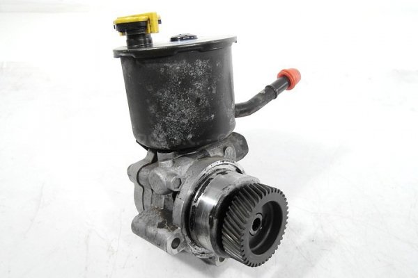 POMPA WSPOMAGANIA MAZDA 323 98 BJ 2.0 DITD RF3F