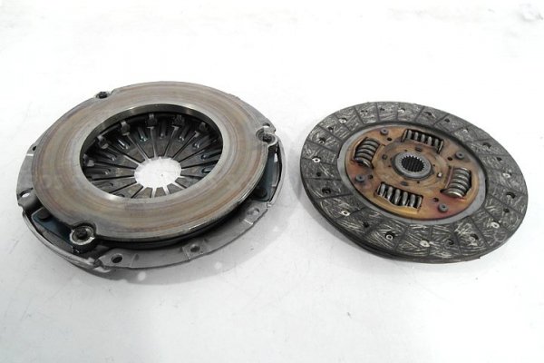 SPRZĘGŁO TARCZA DOCISK MAZDA 323 98 BJ 2.0 DITD