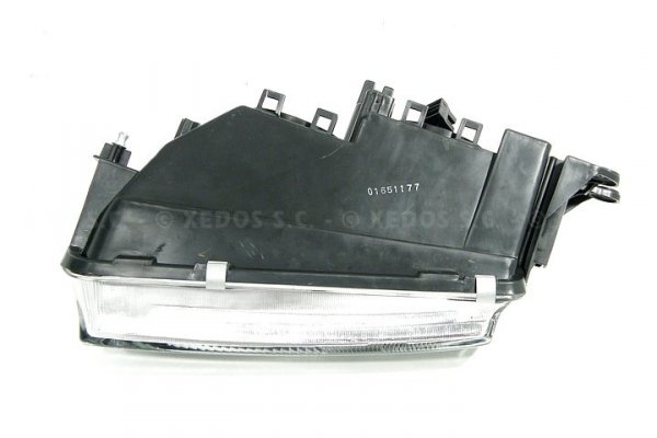 REFLEKTOR PRAWY MAZDA 626 GF 97-99 HB SEDAN DEPO