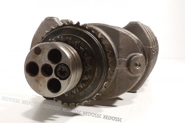 WAŁ KORBOWY FORD MONDEO MK3 02 2.0TDCI