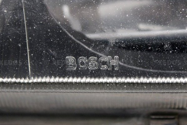 REFLEKTOR PRAWY MAZDA 626 GF 98 BOSCH