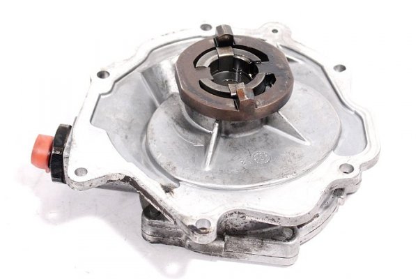 POMPA VACUM WAKUM MERCEDES E-KLASA W210 96 2.2 D