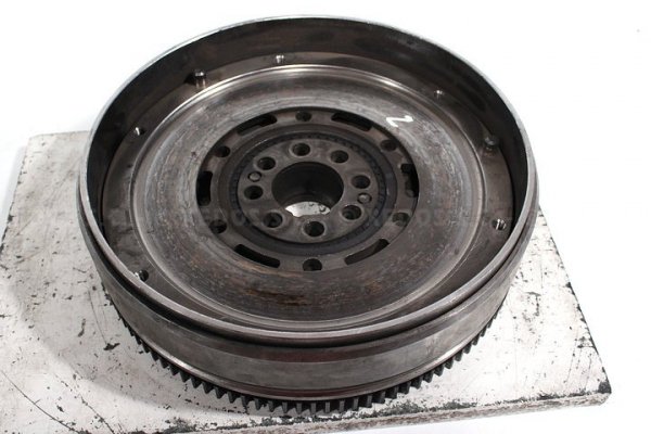 KOŁO DWUMASOWE BMW 3 E36 1997 1.7TDS