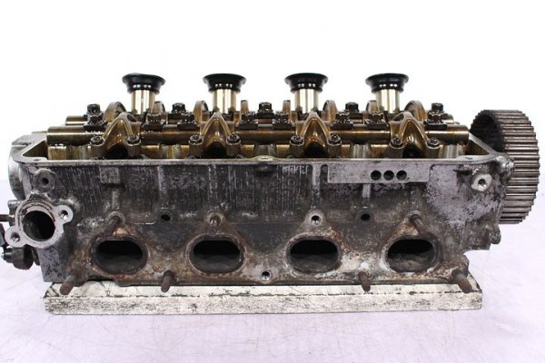 _Głowica Mitsubishi Galant 1992-1996 1.8i 16V