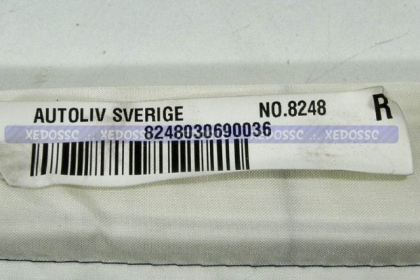 KURTYNA PRAWA VOLVO S60 04 2.4 20V D5 SEDAN BRUTTO